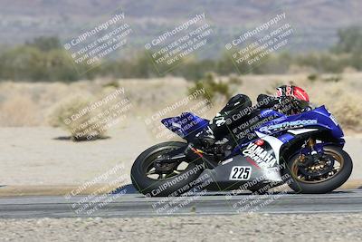 media/Dec-06-2025-CVMA (Sat) [[4a896cc04c]]/Race 4-Formula Middleweight/